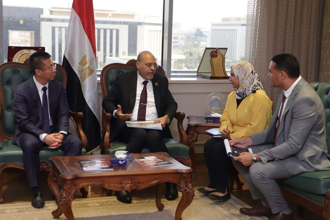 وزير العمل: تكثيف التعاون في مجالات تدريب الشباب على احتياجات سوق العمل