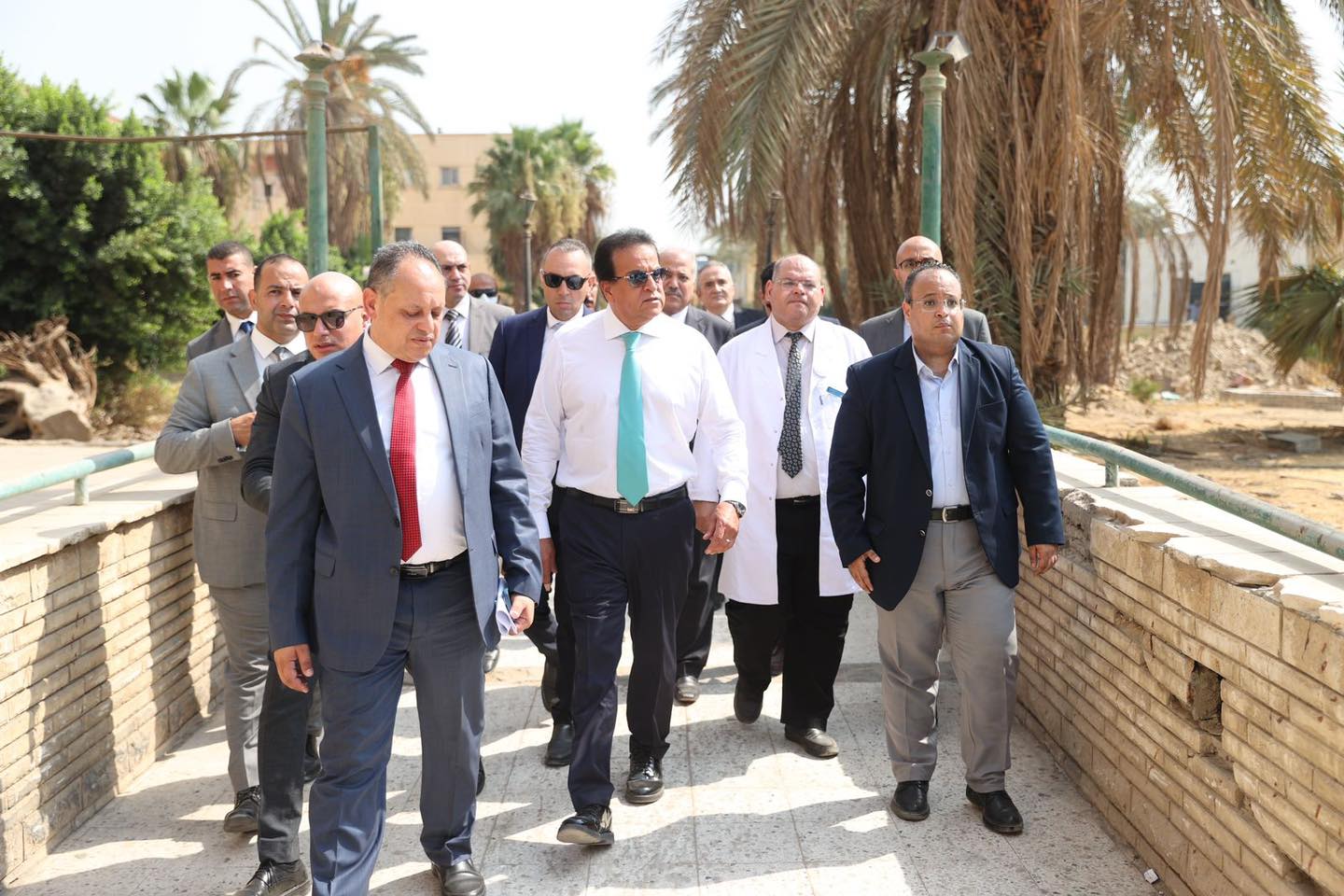 بالصور.. عبد الغفار يتفقد مستشفى صدر العباسية ويوجه بتسريع وتيرة التطوير وفقًا الجدول المحدد