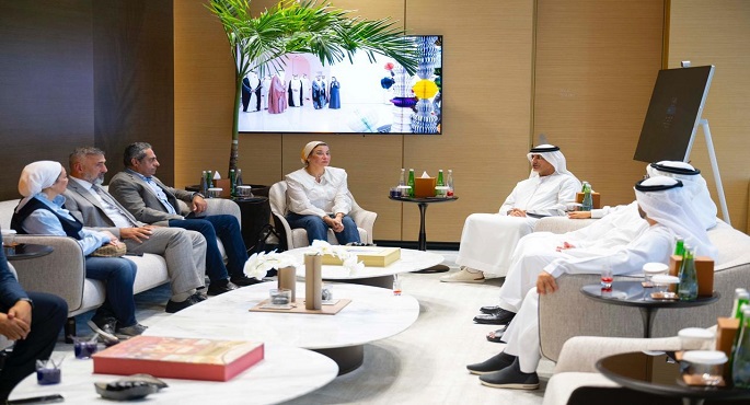 بالصور.. وزيرة البيئة تتوجه إلى الشارقة لتفقد أنشطة مجموعة بيئة الإماراتية في مجال الإدارة المتكاملة للمخلفات