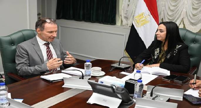 بالصور.. وزيرة التضامن تبحث مع مدير”الأغذية العالمي”أنشطة البرنامج بمصر وأوجه التعاون المشترك