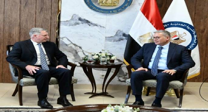 وزير البترول يبحث سبل زيادة استثمارات شركة شيفرون العالمية في مصر