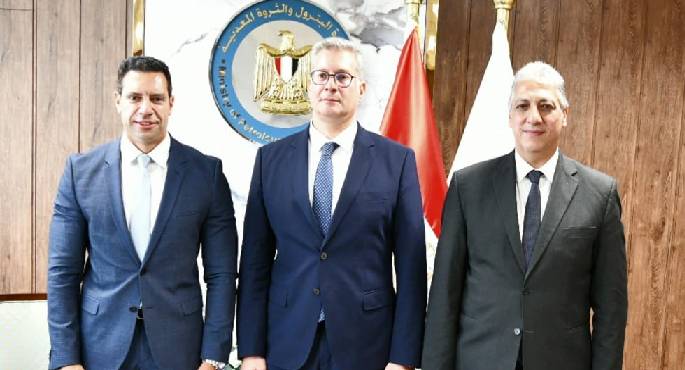وزير البترول يبحث مع “فنترسال ديا” الألمانية التوسع بمصر عقب صفقة استحواذ “هاربور إنرجي” البريطانية