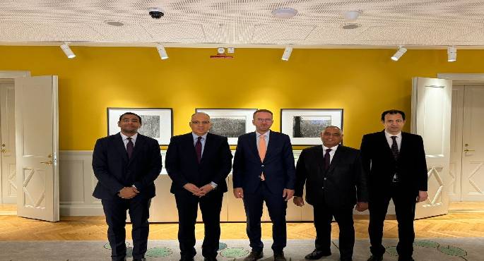 وزير الرى يلتقى وزير البنية التحتية السويدى لبحث تبادل الخبرات بين البلدين فى مجال الموارد المائية