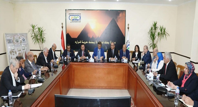 بالصور.. وزير الزراعة يؤكد للمصدرين العمل على إزالة كل معوقات التصدير