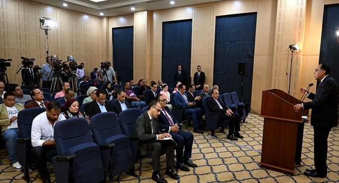 خلال المؤتمر الصحفي الأسبوعي.. مدبولي يجيب عن استفسارات الصحفيين والإعلاميين حول القضايا المثارة التي تشغل الرأي العام