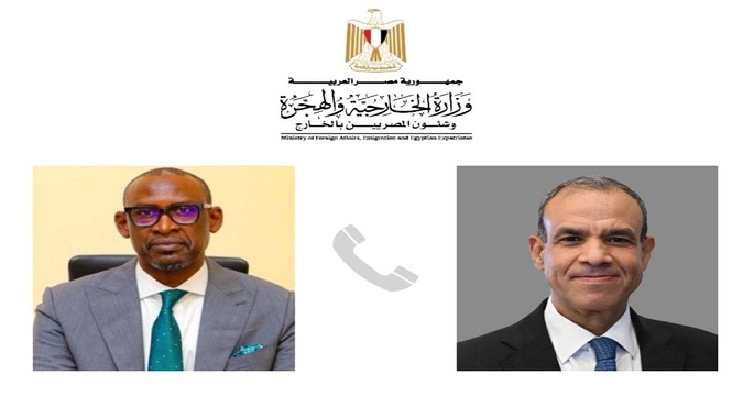 وزير الخارجية يعرب لنظيره بدولة مالي عن تقدير مصر للعلاقة الخاصة بين البلدين