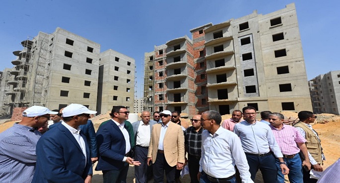 بالصور.. وزير الإسكان يتفقد موقف تنفيذ وحدات المبادرة الرئاسية “سكن لكل المصريين” بمدينة بدر