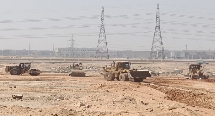 بالصور.. وزير الإسكان يُعلن بدء تنفيذ مشروعات الطرق والمرافق الداخلية بمنطقة الرابية المضافة لمدينة الشروق