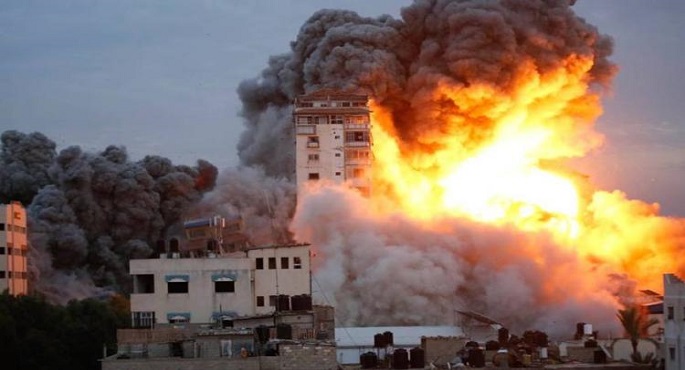 استشهاد 4 فلسطينيين ووقوع عدد من الإصابات في قصف إسرائيلي على منزل بوسط غزة