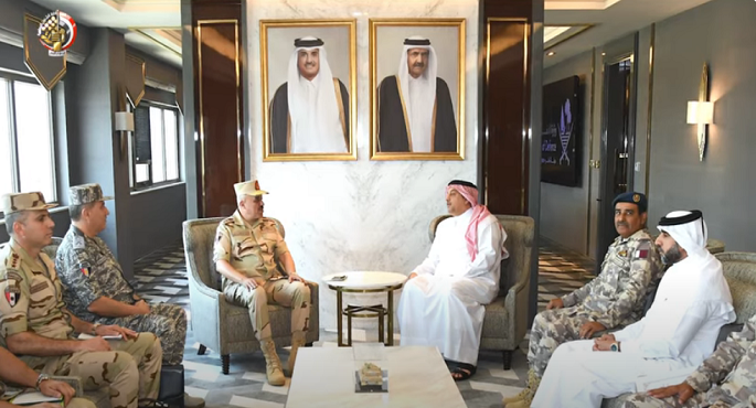 بالفيديو.. رئيس الأركان يعود إلى أرض الوطن عقب انتهاء زيارته الرسمية إلى قطر