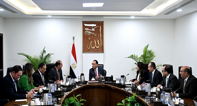 رئيس الوزراء يتابع مع وزير المالية عدداً من ملفات عمل الوزارة