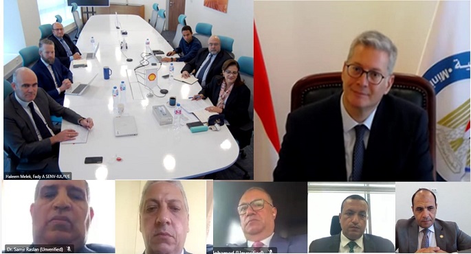 وزير البترول يبحث مع شركة ” شل مصر” زيادة انتاج الغاز الطبيعي