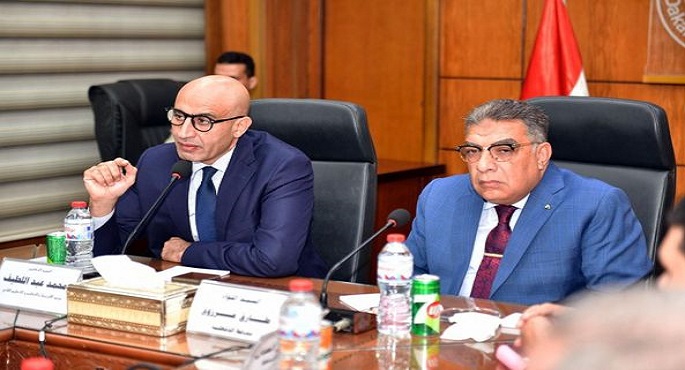 بالصور..وزير التعليم يناقش تطوير المنظومة التعليمية في الدقهلية