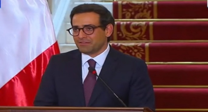 وزير الخارجية الفرنسي يؤكد على مكانة مصر المركزية لتفادي الحرب الإقليمية بالمنطقة