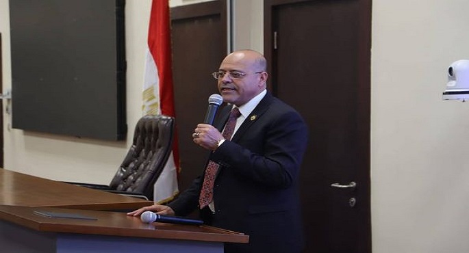 بالصور..وزير العمل يسلم عقود عمل لعدد من ذوي الهمم بمحافظتي القاهرة والإسماعيلية