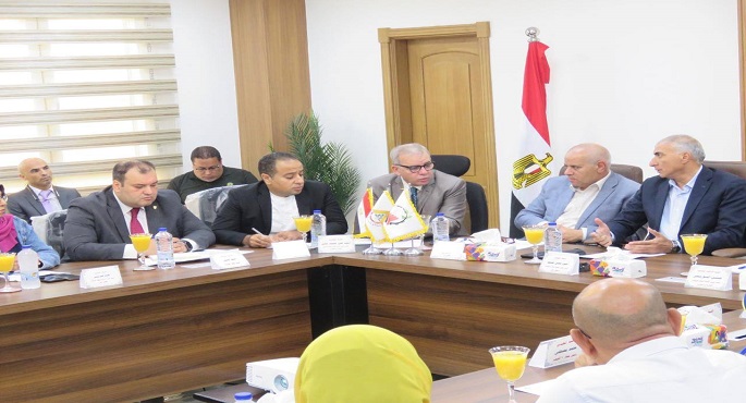 بالصور.. وزير الإسكان يتابع موقف توفيق الأوضاع بالأراضي المنضمة لأحوزة عددٍ من المدن الجديدة