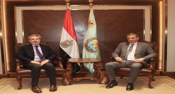 بالصور.. وزير الزراعة والسفير الإيطالي يبحثان أوجه التعاون المشترك