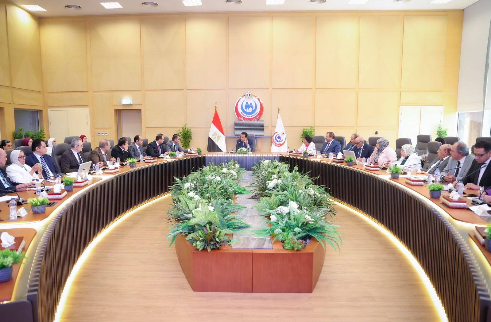 بالصور.. وزير الصحة يراجع الاستعدادات النهائية لاستضافة مصر المؤتمر العالمي للسكان والصحة والتنمية البشرية