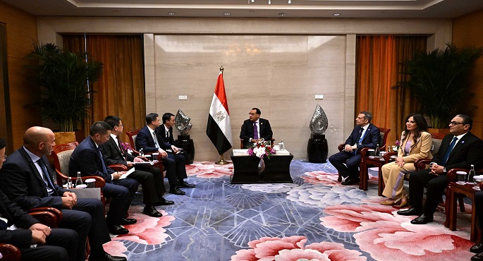 بالصور.. على هامش منتدى التعاون الصيني ـ الأفريقي .. مدبولي يلتقي مدير عام الشركة الصينية العامة للهندسة المعمارية “CSCEC”