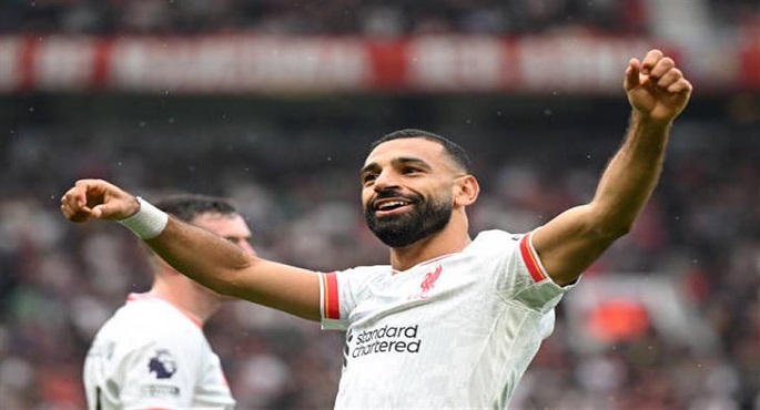 محمد صلاح يساهم في فوز ليفربول على مانشستر يونايتد 3ـ0 في الدوري الإنجليزي