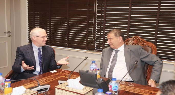 بالصور .. وزير الزراعة يبحث مع إحدى كبريات الشركات العالمية لإنتاج وتصنيع الألبان سبل تعزيز استثماراتها في مصر