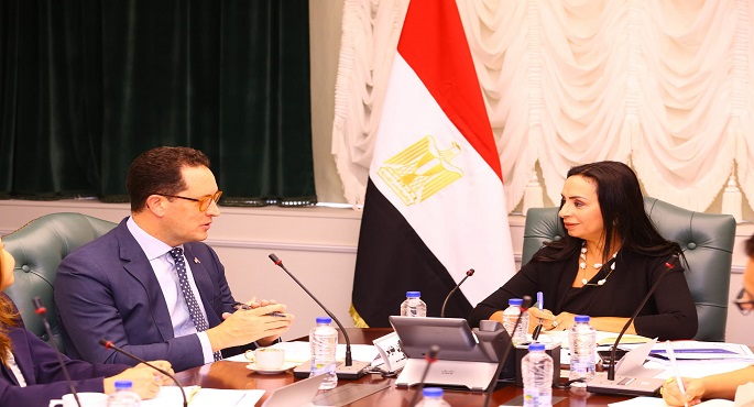 بالصور .. وزيرة التضامن تبحث مع مدير بعثة الوكالة الأمريكية للتنمية الدولية التعاون في برنامج التمكين الاقتصادي والاجتماعي للمرأة