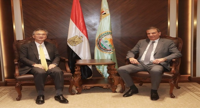 بالصور.. وزير الزراعة يبحث مع السفير الياباني بالقاهرة التعاون في مجال تكنولوجيات الزراعة الحديثة وتنمية المصايد والزراعة الآلية