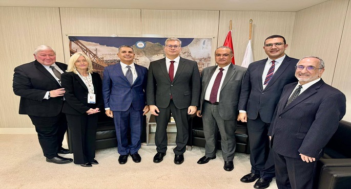 بالصور .. وزير البترول يبحث مع رئيس مجموعة “آى بي آر” العالمية للطاقة موقف أنشطة الشركة