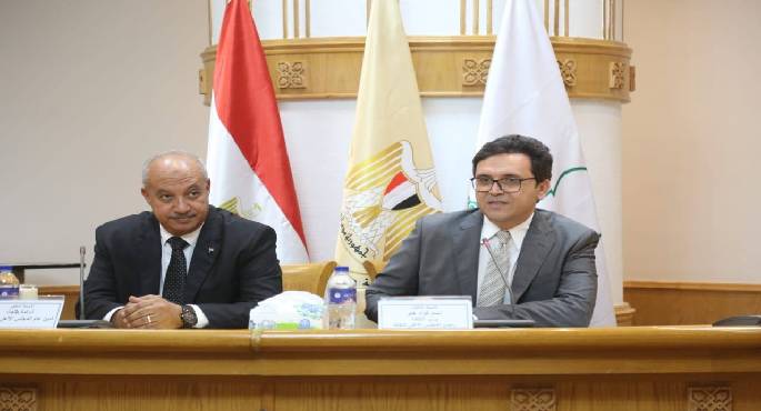 وزير الثقافة يجتمع بأعضاء المجلس الأعلى للثقافة لبحث عدد من الآليات المرتبطة بتطوير منظومة العمل