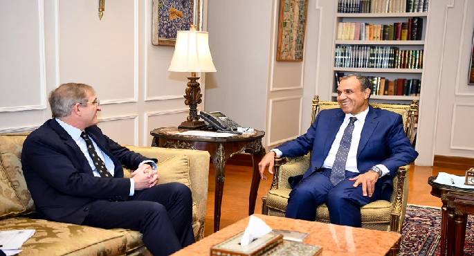بالصور.. وزير الخارجية والهجرة  يستقبل المفوض البريطاني للتجارة مع أفريقيا