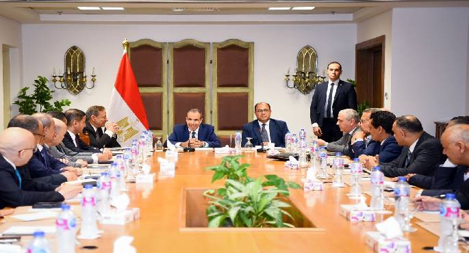 وزير الخارجية يلتقى مع رؤساء الهيئات الإعلامية ورؤساء تحرير ومجالس إدارات الصحف