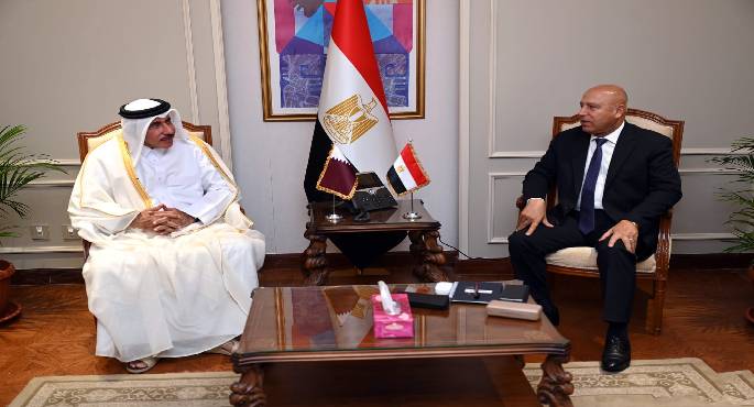 وزير النقل يبحث سبل زيادة حجم الاستثمارات القطرية الصناعية في مصر