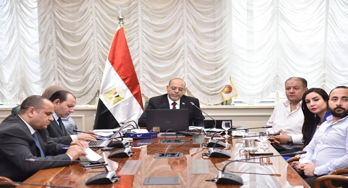 بالصور.. وزير العمل: توجيهات الرئيس السيسي مساندة كل عمل عربي مشترك يؤدي إلى التنمية وتوفير فرص العمل للشباب