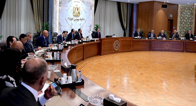بالصور.. رئيس الوزراء يلتقي السفراء المنقولين لتولي رئاسة البعثات الدبلوماسية والقنصلية المصرية بالخارج