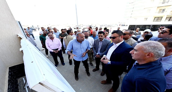 بالصور.. وزير الإسكان يتفقد سير العمل بوحدات المبادرة الرئاسية “سكن لكل المصريين” بمدينة العبور الجديدة