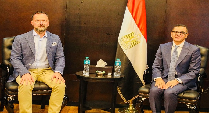 وزير الاستثمار يستعرض مع مدير عام “كوكاكولا هيلينيك – مصر” أنشطة واستثمارات الشركة بمصر