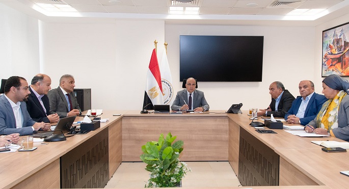 بالصور.. وزير الري يبحث موقف المشروعات الجاري تنفيذها بالتعاون مع شركاء التنمية
