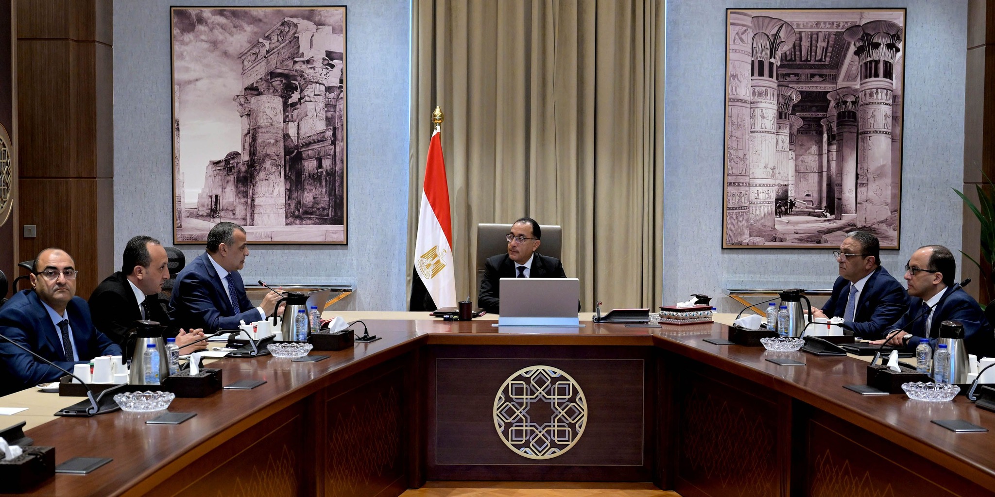 رئيس الوزراء يؤكد اهتمام الدولة بقطاع الصناعة وبذل الجهود للنهوض به