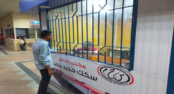 بالصور .. مكاتب جديدة لإتاحة حجز وصرف تذاكر السكك الحديدية بمحطات المترو