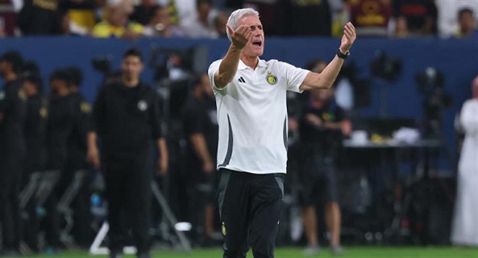 رسمياً.. النصر السعودي يقيل مدربه لويس كاسترو