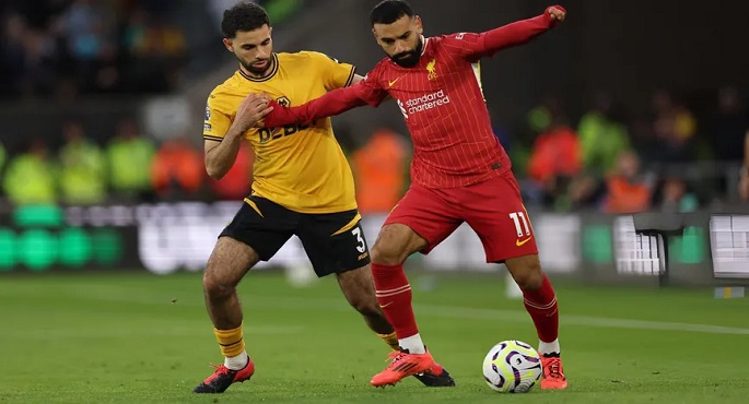 محمد صلاح يقود ليفربول لتخطي وولفرهامبتون وصدارة الدوري الإنجليزي الممتاز لكرة القدم