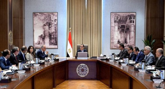 بالصور.. رئيس الوزراء: ملف تحلية المياه أحد الملفات المهمة للحكومة في إطار خطط التوسع التنموية