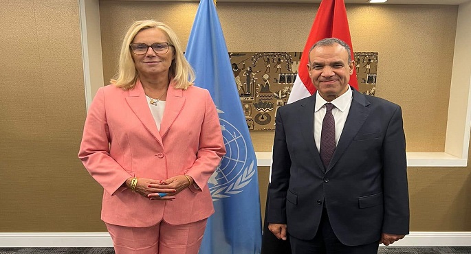 وزير الخارجية يلتقي مع كبيرة منسقي الأمم المتحدة للشئون الإنسانية وإعادة الإعمار في غزة