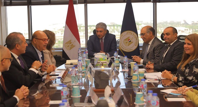 وزير السياحة يلتقي الرئيس التنفيذي لغرفة التجارة الأمريكية لبحث سبل التعاون المستقبلية
