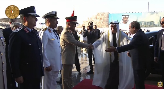 الرئيس السيسي ورئيس الإمارات يصلان إلى مقر حفل تخرج دفعة جديدة من طلبة الأكاديمية والكليات العسكرية