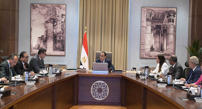 بالصور.. رئيس الوزراء يتابع موقف مشروعات مياه الشرب والصرف الصحي على مستوي الجمهورية