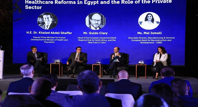بالصور.. وزير الصحة يستعرض مع مستثمري السويد الإنجازات في القطاع الصحي