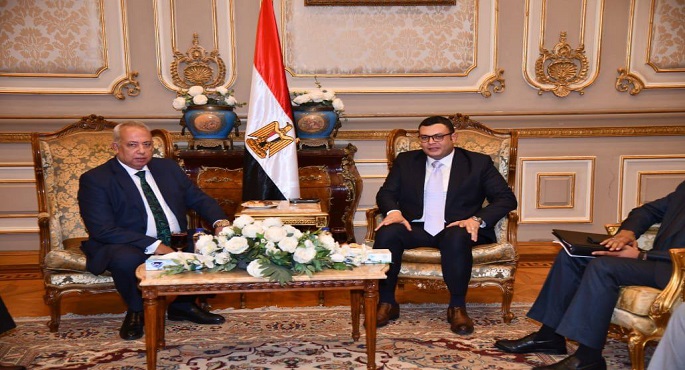 بالصور.. وزير الإسكان: نعمل على تلبية احتياجات شرائح المواطنين من السكن.. وتحقيق حياة كريمة لهم