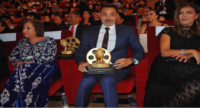 مهرجان وهران للفيلم العربى يكرم فتحى عبد الوهاب فى ختامه