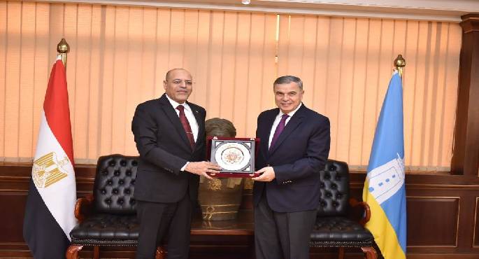 وزير العمل يلتقى محافظ الإسكندرية لبحث تكثيف التعاون فى تنفيذ أهداف “بداية جديدة لبناء الإنسان”